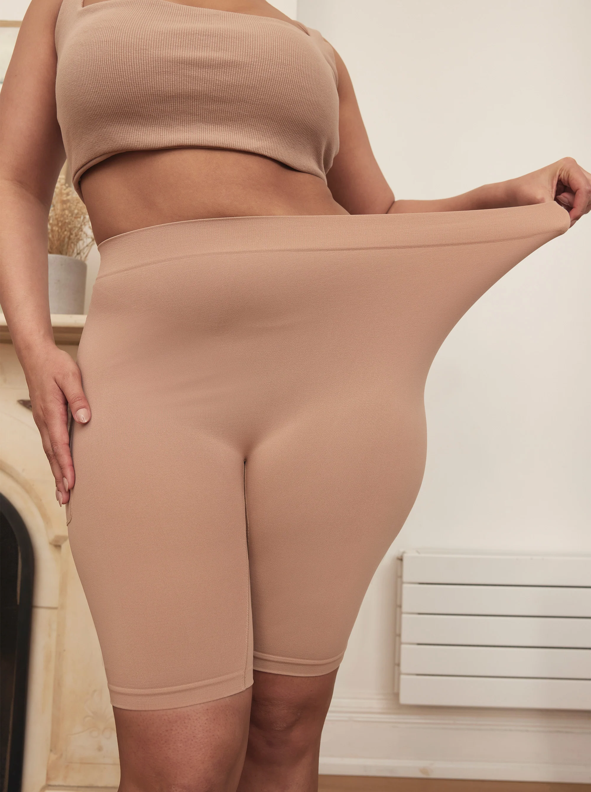 The Cargo 9" Almond - Image 5